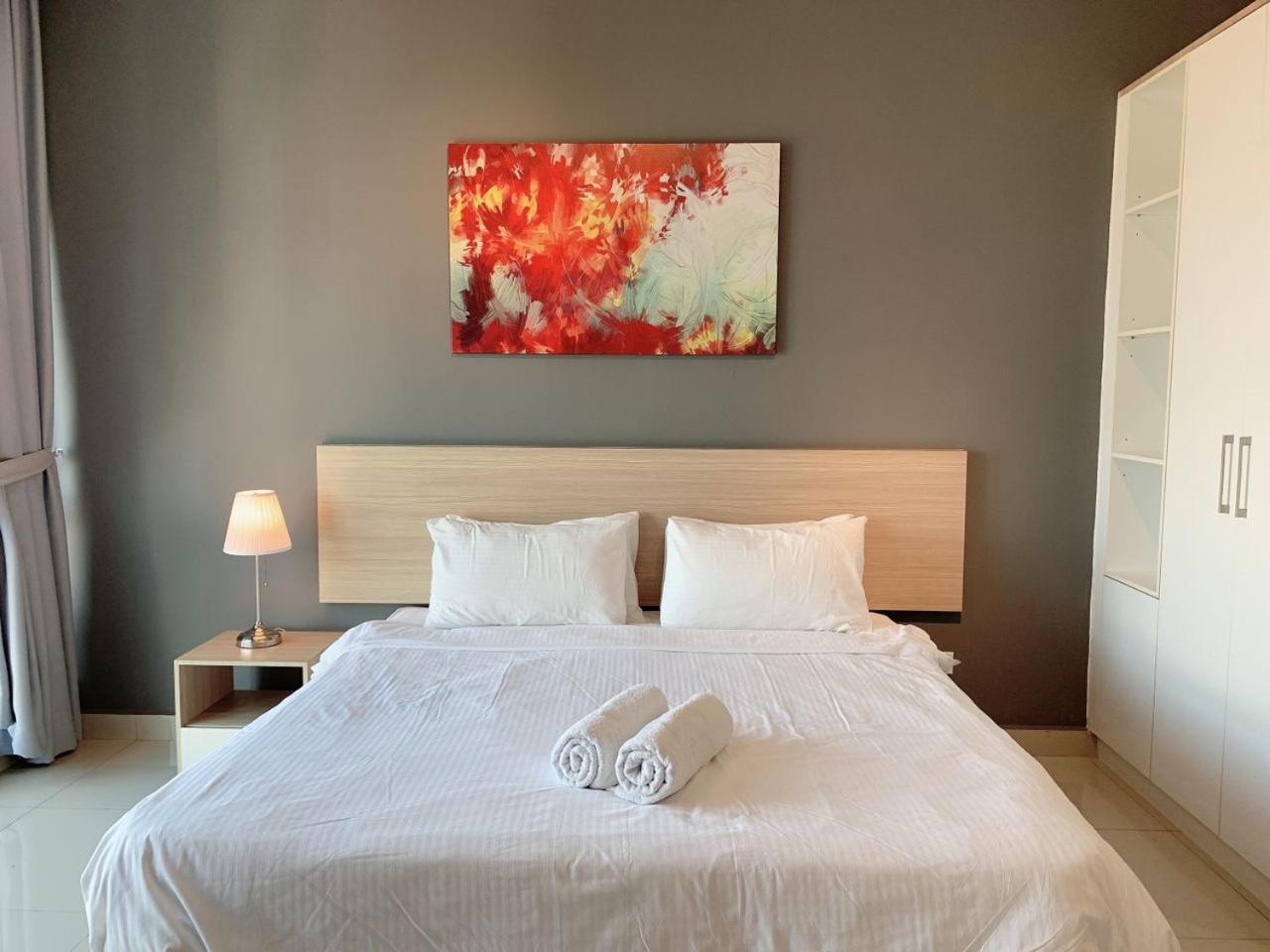Twin Galaxy Residences 1+1 Homestay @ Johor Bahru Extérieur photo
