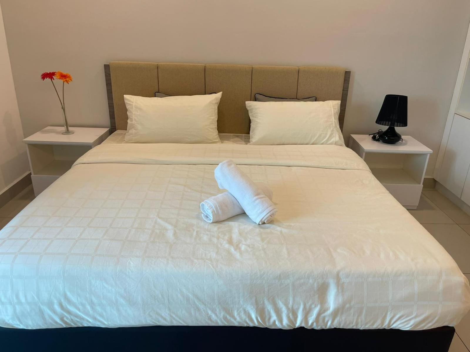 Twin Galaxy Residences 1+1 Homestay @ Johor Bahru Extérieur photo